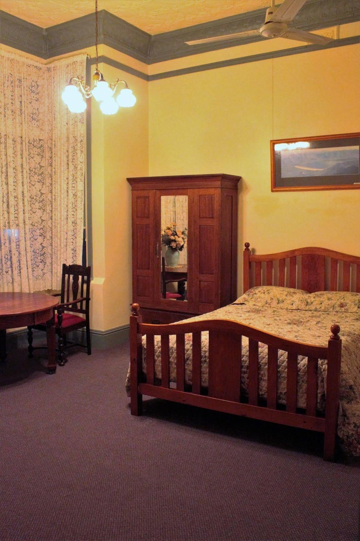 Bischoff Hotel Waratah Dış mekan fotoğraf